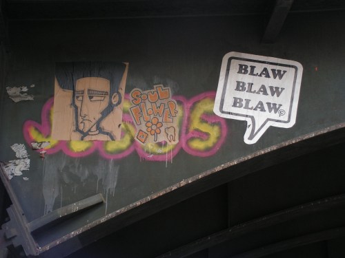 Paste-Ups auf der Bachemer Straße